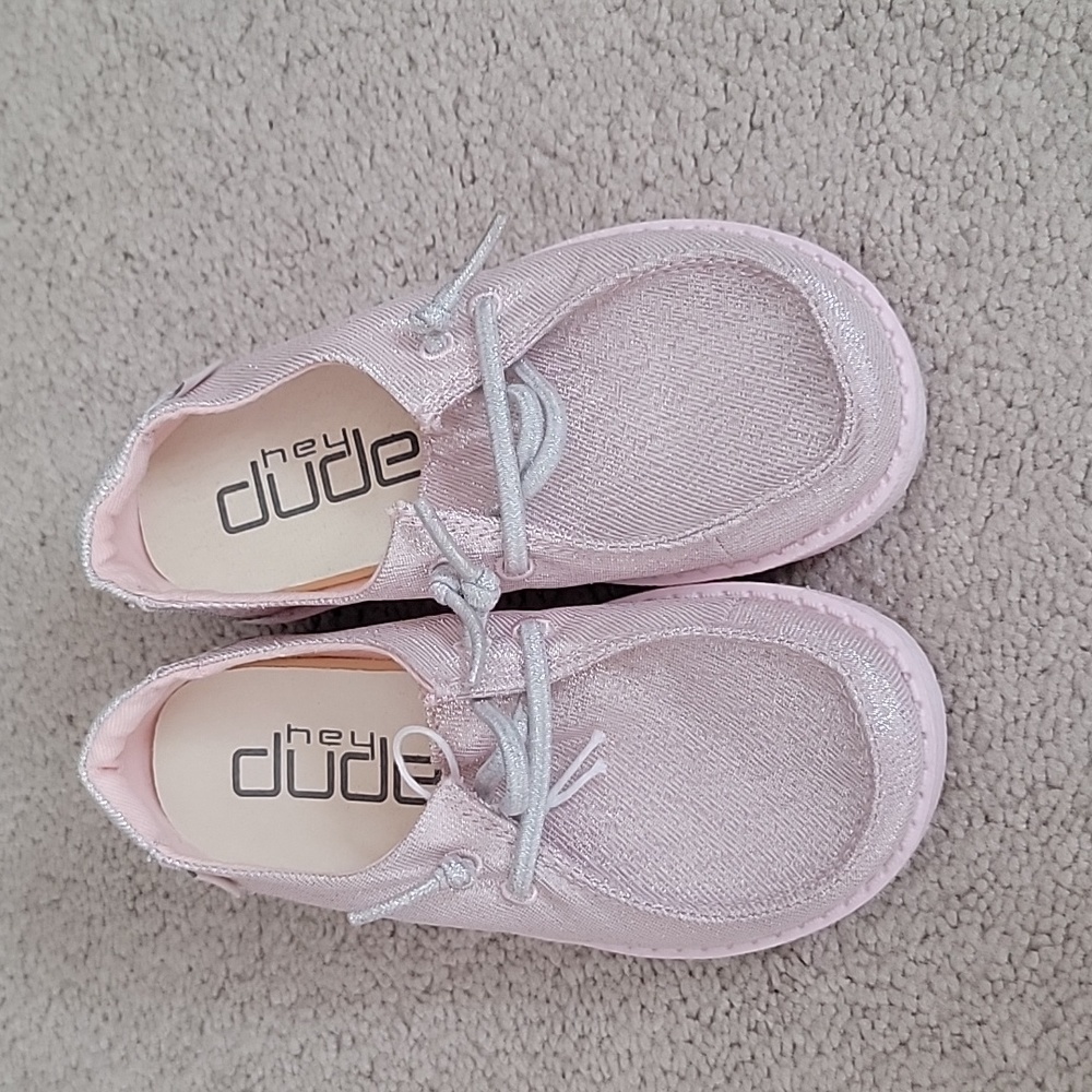 Toddler girls Hey Dude pink size 9